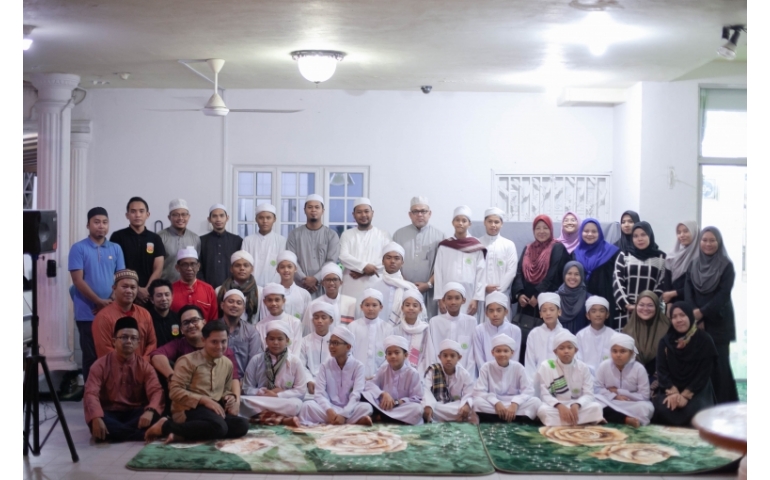 MAJLIS DOA SELAMAT DAN JAMUAN MAKAN BERSAMA ANAK-ANAK TAHFIZ